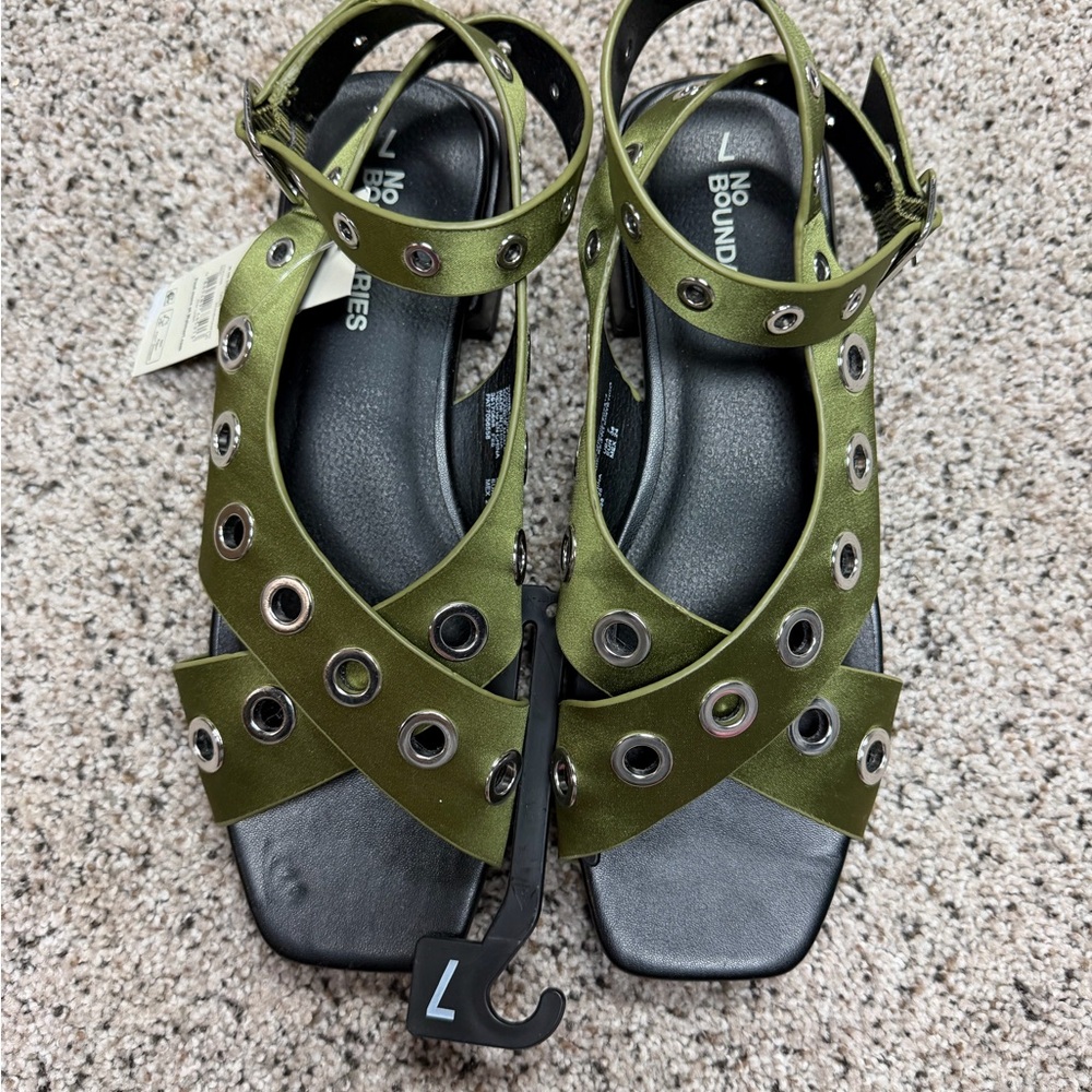 No Boundaries Women's Olive Sandals with Grommet Detail